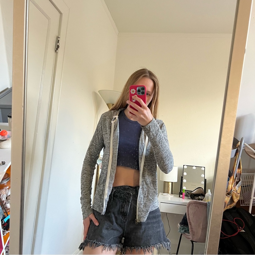 grey zip up hollister hoodie